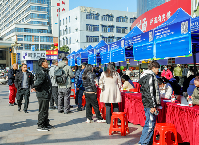 （石龙）暖心护航“薪”希望！石龙镇举行重点群体促就业专项行动